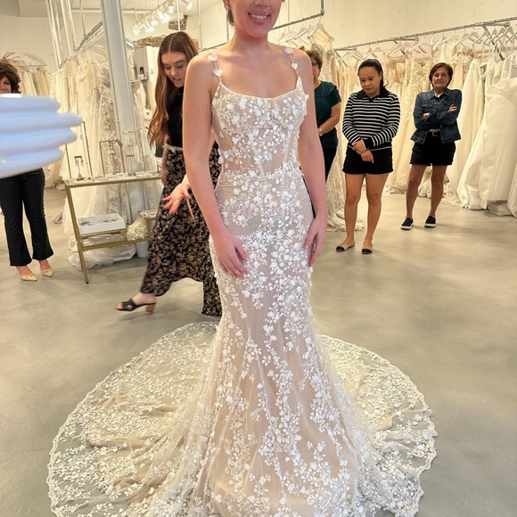 Galia Lahav Wedding Dress, Overskirt, Veil and Blusher - Picture 5 of 11